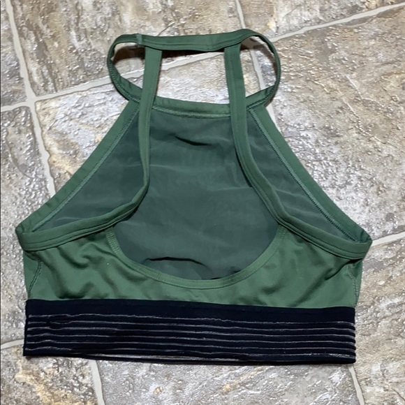 Halter bra top - Picture 2 of 2